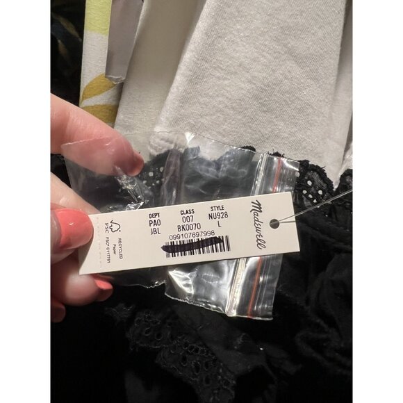 Madewell $78 Embroidered Ruffle Trim Top Black Size L NU928 - Picture 6 of 7